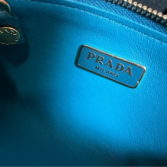 Prada Key Zip Pouch Made in Italy Authentic - Picture 14 of 16